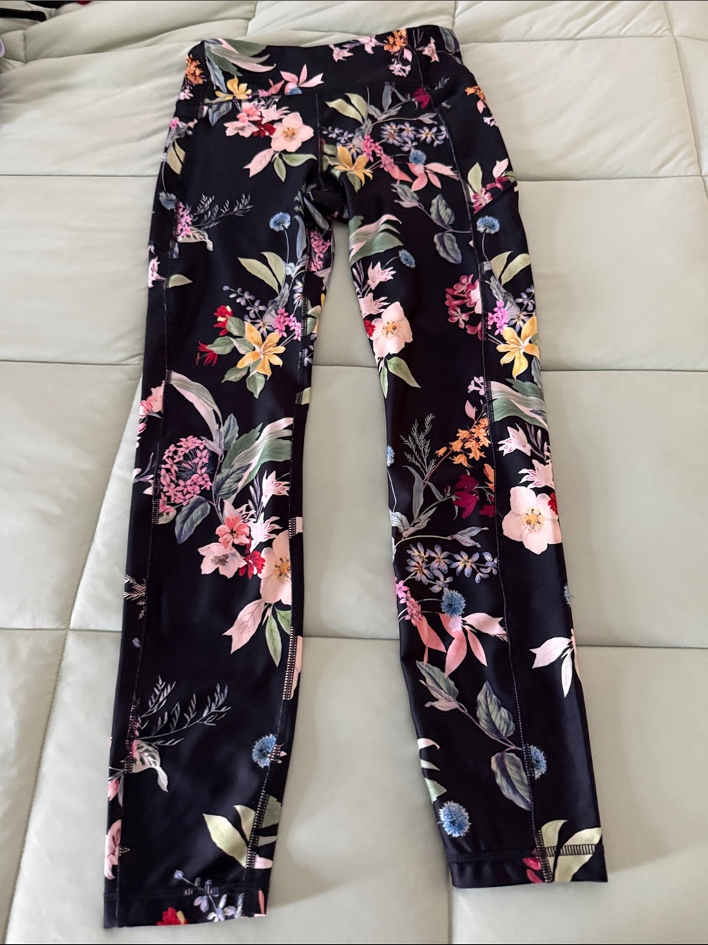 Black Floral Women’s Active Leggings